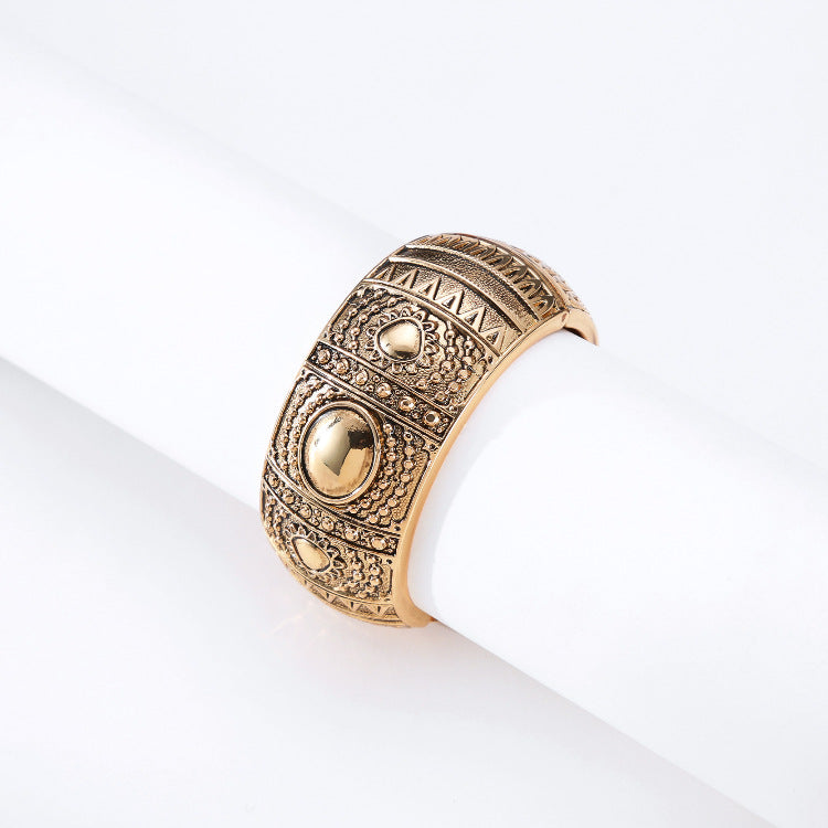 Drum-shaped Bracelet Ladies Niche Design Totem Bracelet