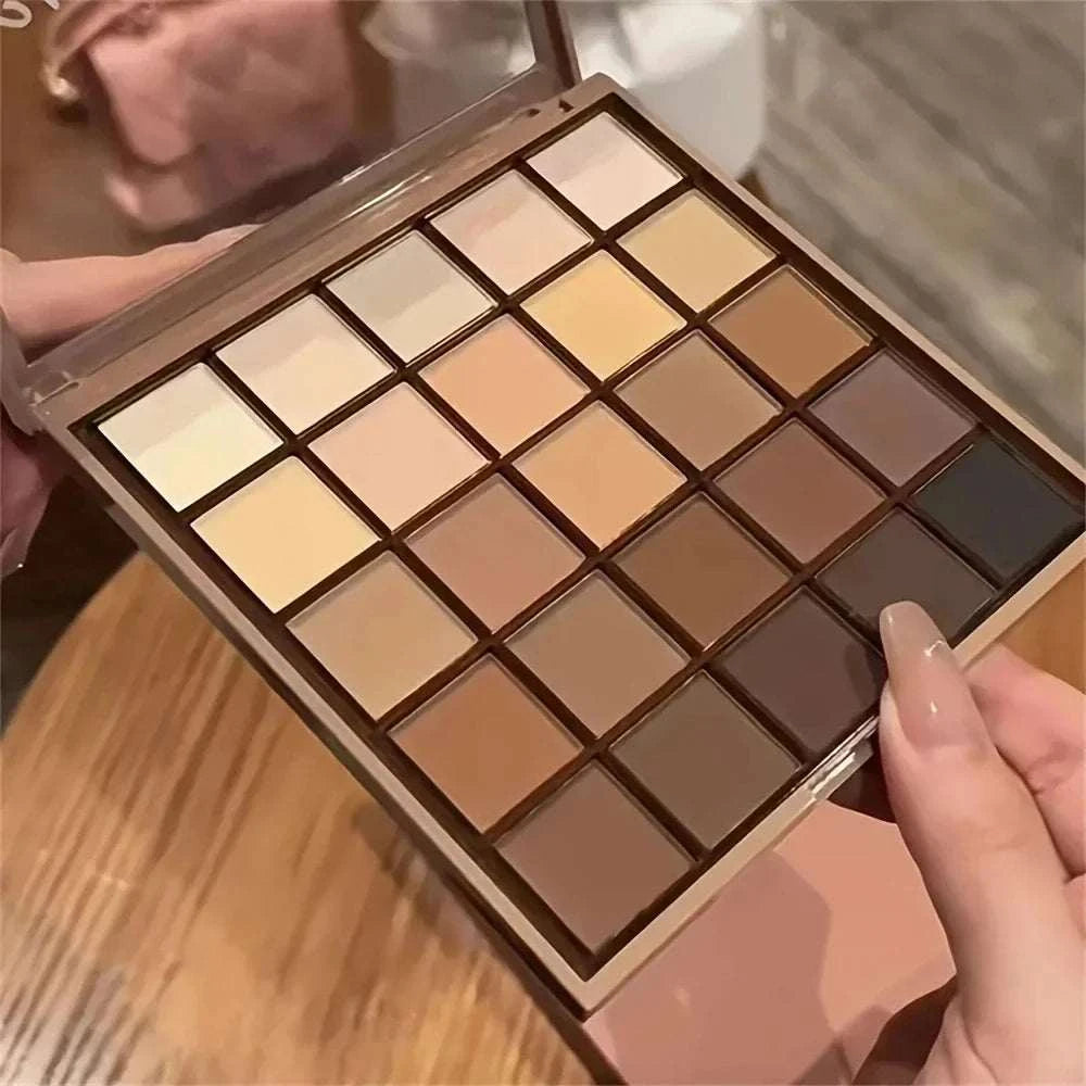 Earthy tones eyeshadow palette with neutral brown shades